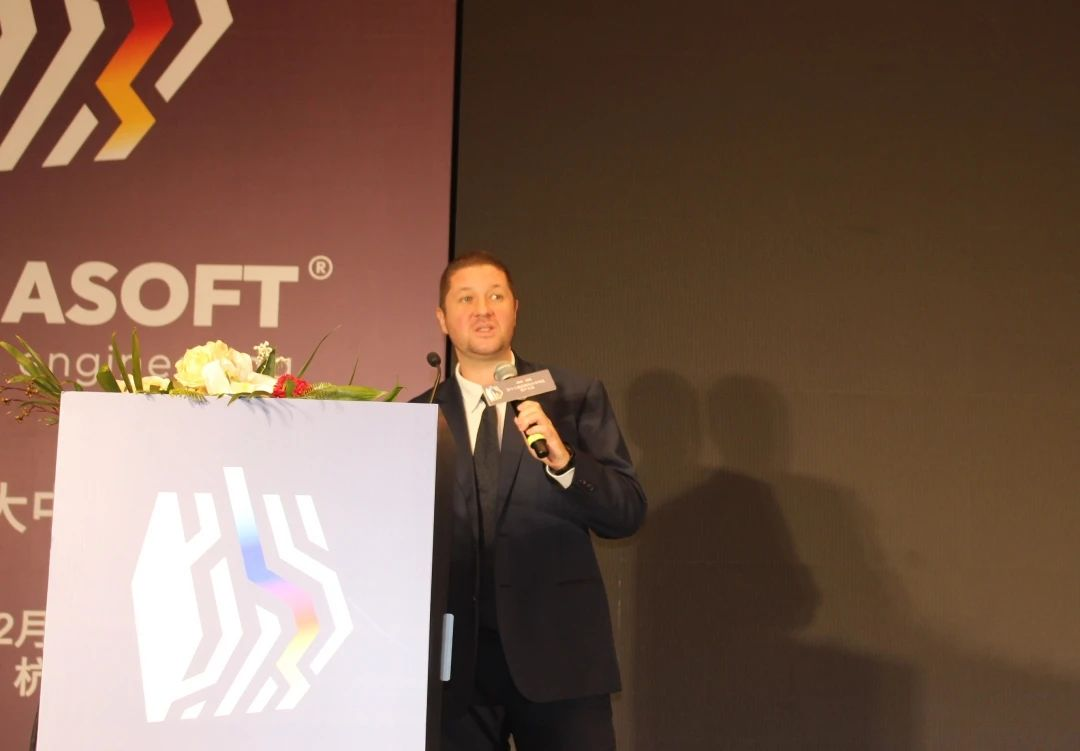 邁格碼新加坡總經理 Mr.Jan Eilers 以《MAGMASOFT®&ECONOMICS》為題作報告